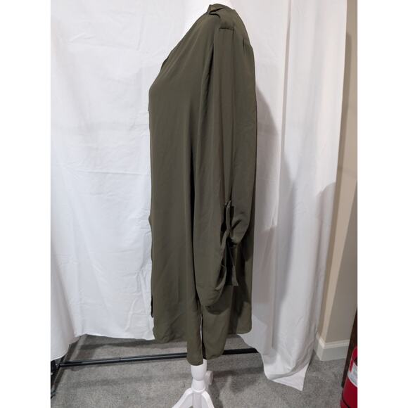 Chico's Size 3 XL Tunic Asymmetrical Hem Roll tab Sleeve 1/4 Button Shirt Modern - Picture 5 of 16